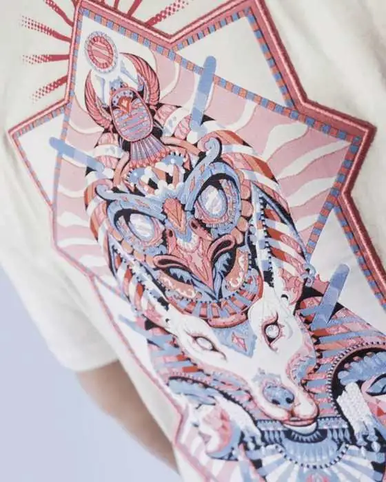 Relic Cipher — vue d'ensemble broderie