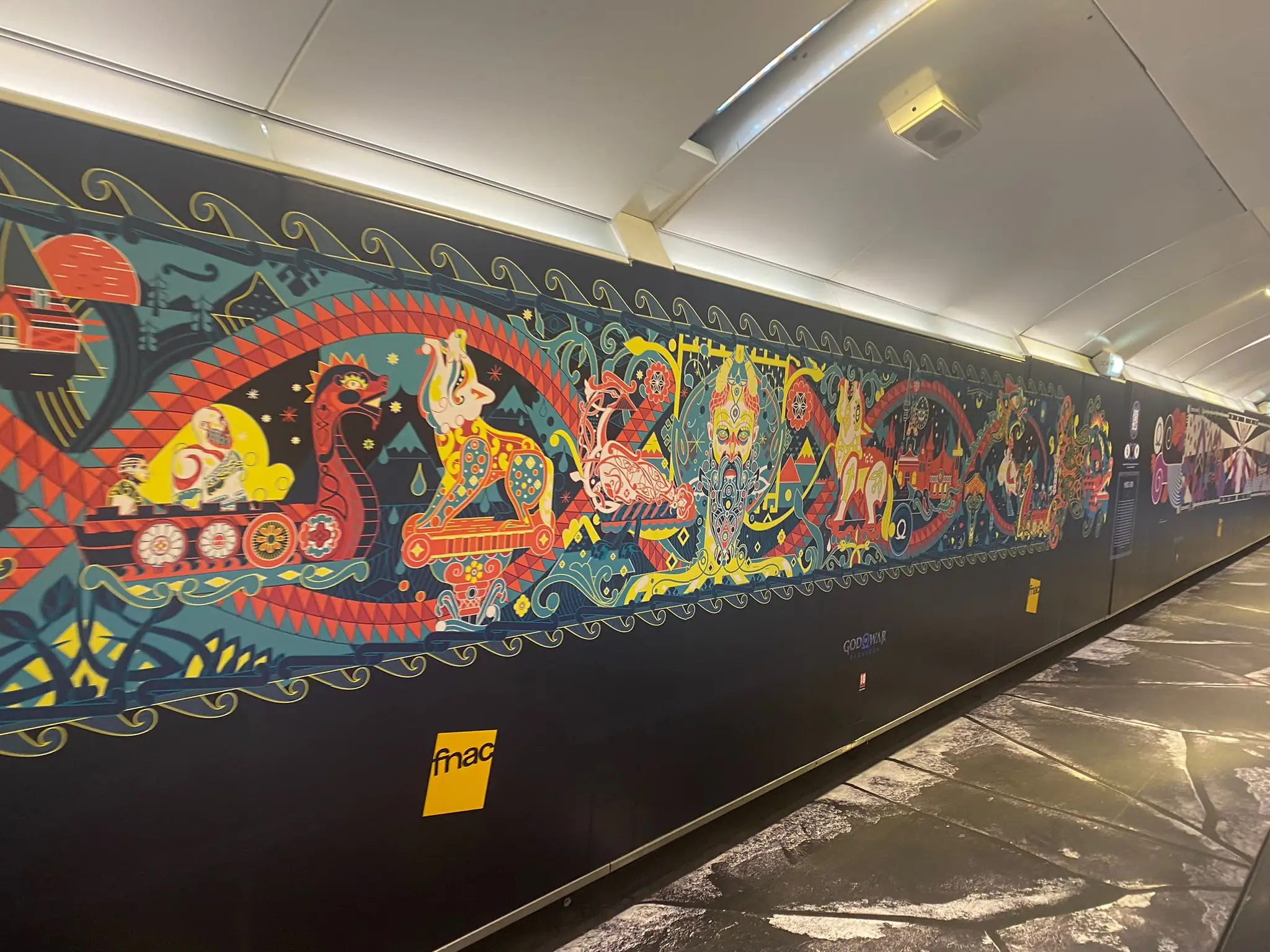 PlayStation God of War — panneau métro Paris